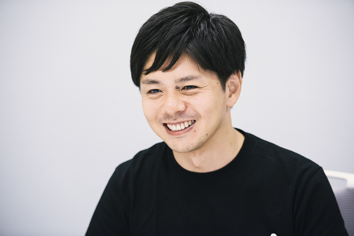 衣川 憲治氏