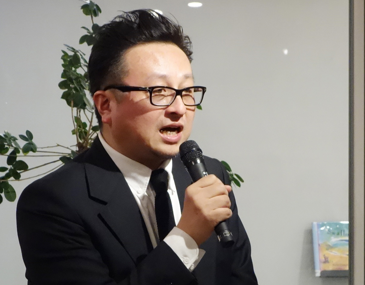 松本 利明氏