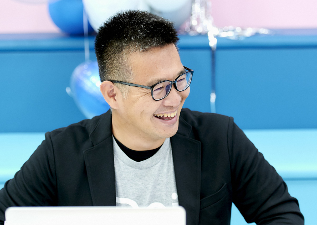 小芝 敏明氏