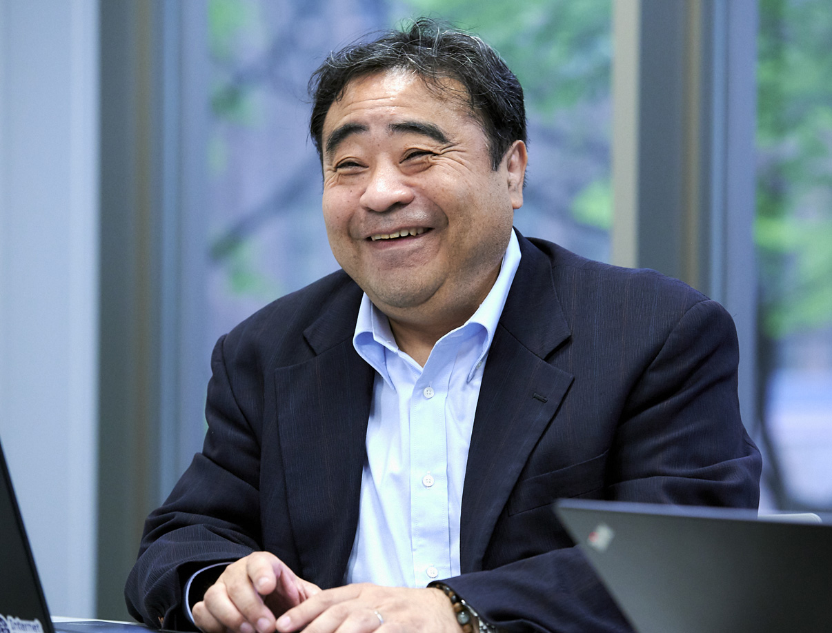 江崎 浩氏