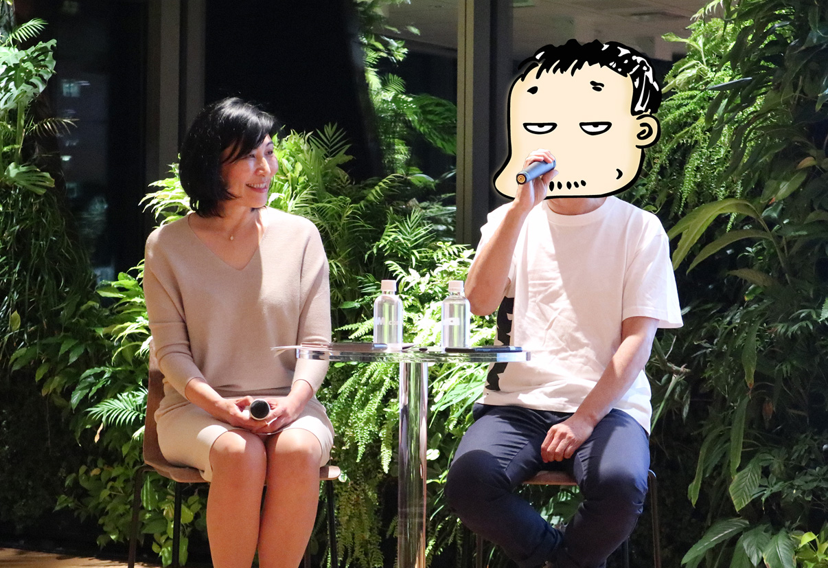 42 Tokyo開校の記者発表会でのDMM.com 取締役会長 亀山敬司氏(右)