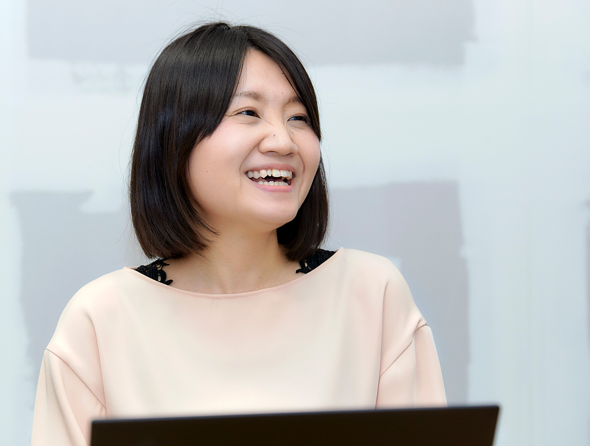 田鍋 麗氏