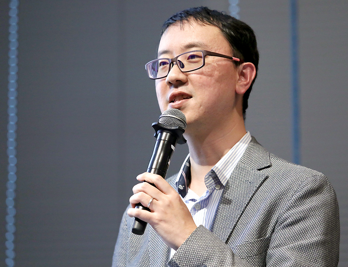 安西 剛氏