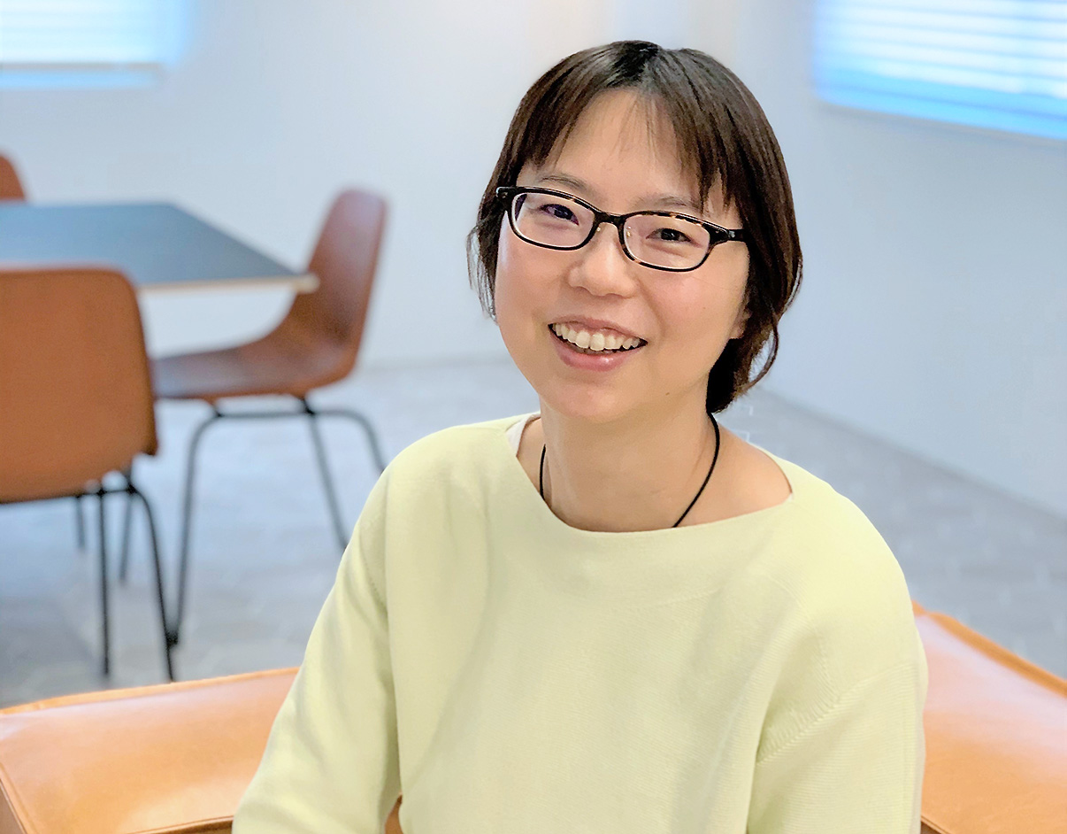 小倉 真紀氏