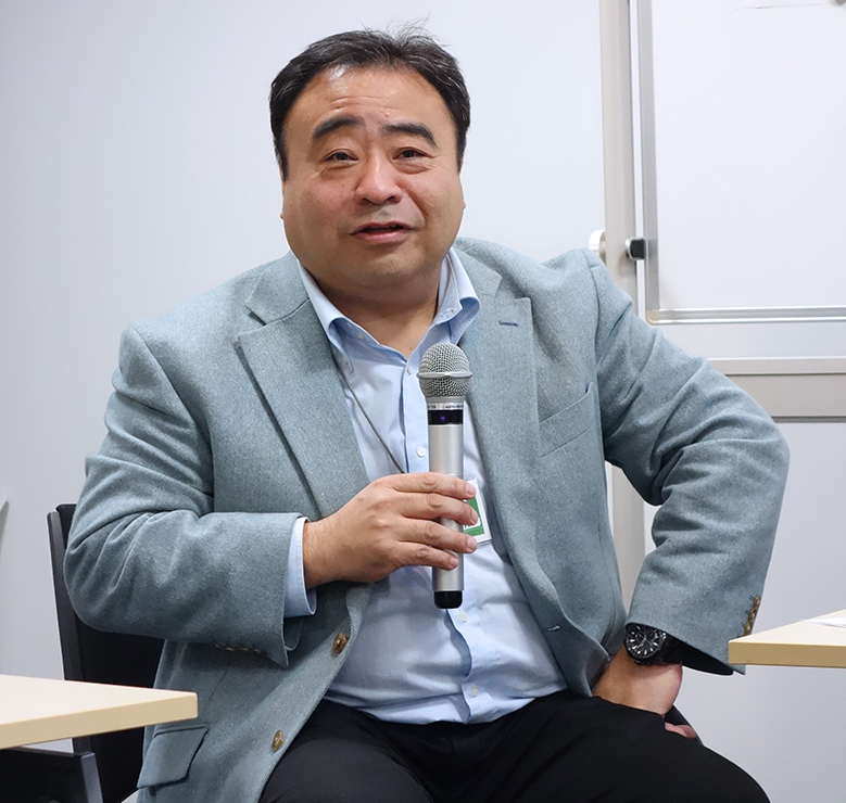 江﨑 浩氏