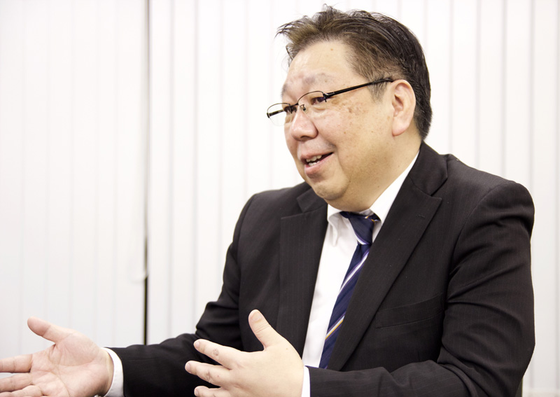 藤巻 実氏