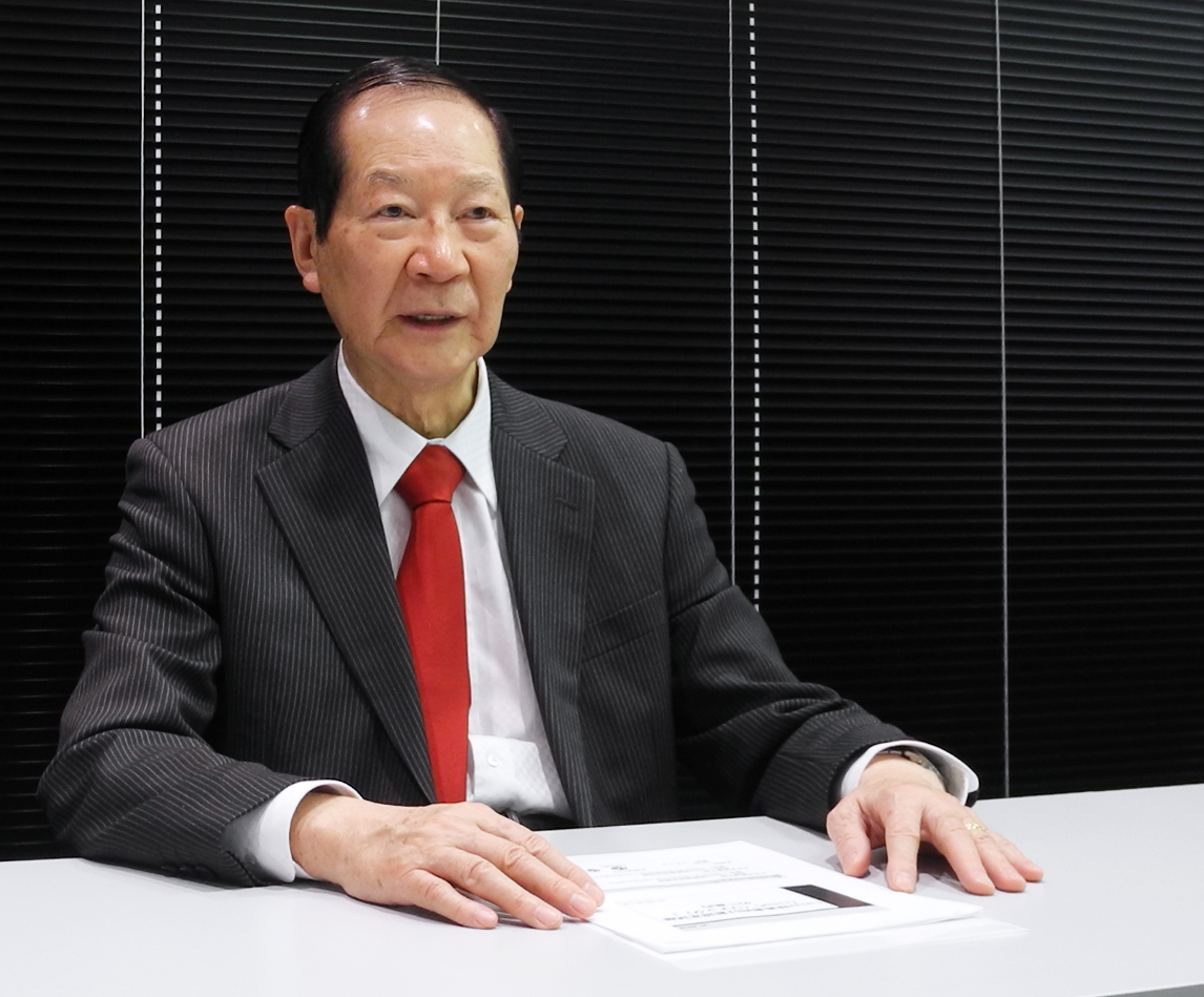 成井 弦氏